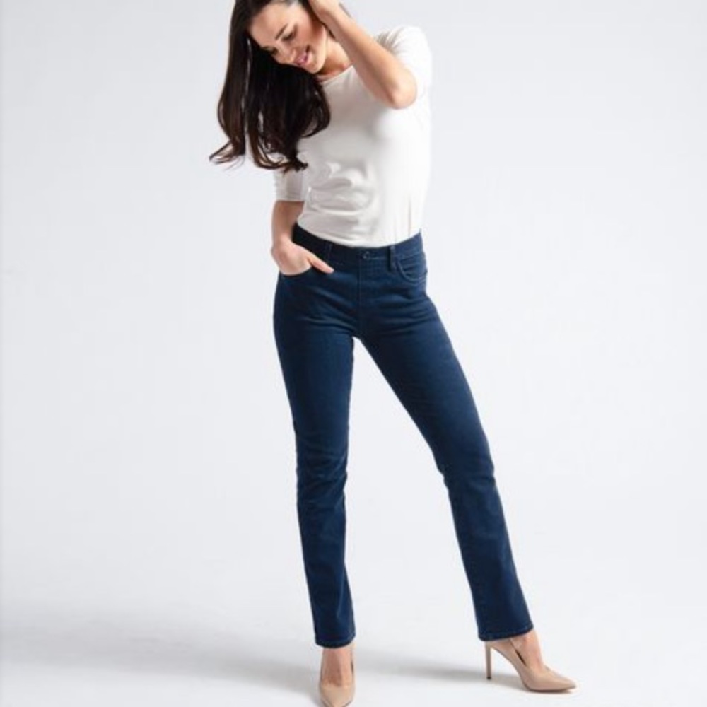 Betabrand Yoga Denim Straight‎ Leg 4-Pocket Jeans Large